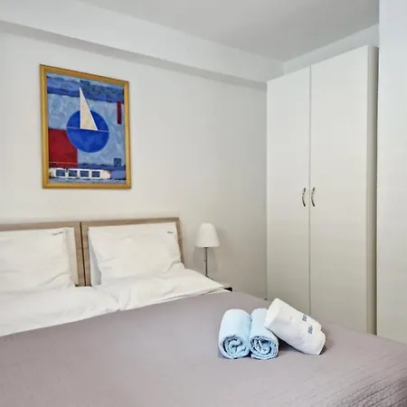 Silva With A View Of Sea *