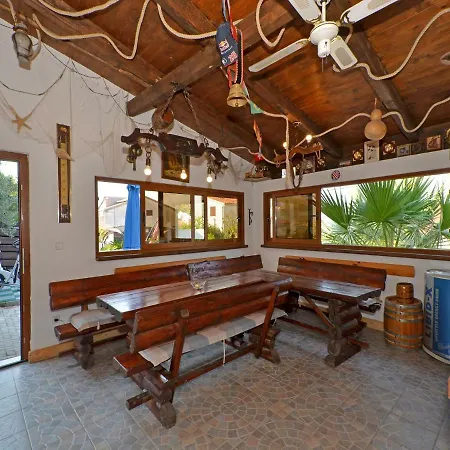 Silva With A View Of Sea