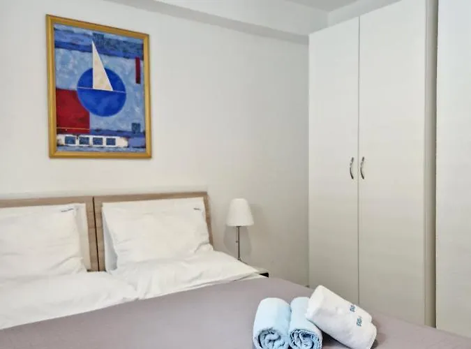 Silva With A View Of Sea *