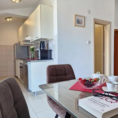 Silva With A View Of Sea Traù