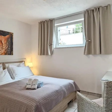 Silva With A View Of Sea *