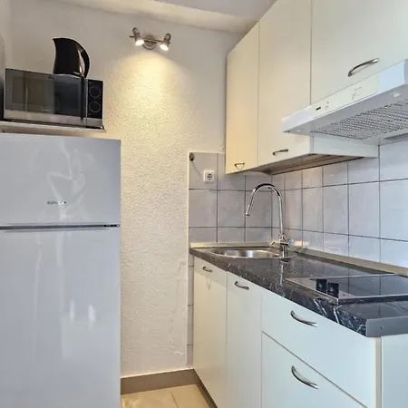 Silva With A View Of Sea *