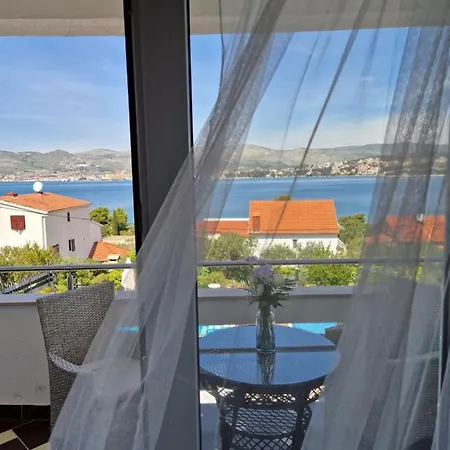 Silva With A View Of Sea Apartament Trogir