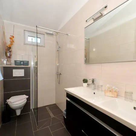 Silva With A View Of Sea Traù