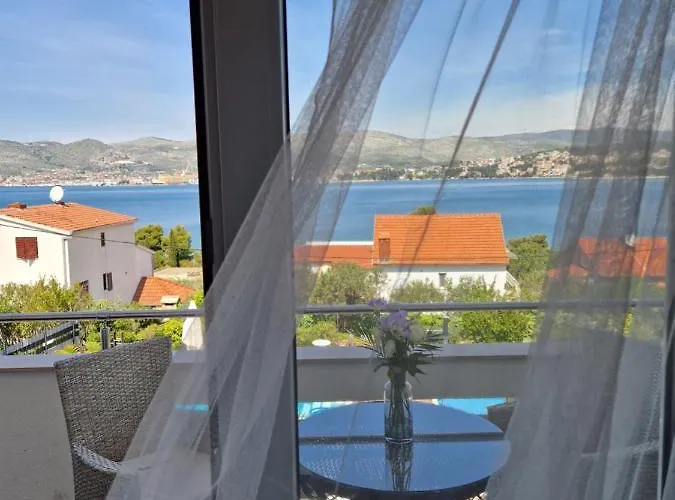 Silva With A View Of Sea Apartament Trogir