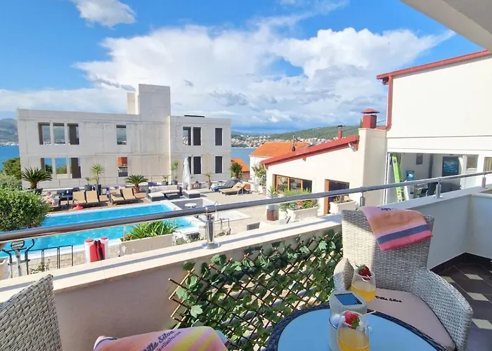 Silva With A View Of Sea