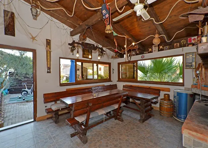 Silva With A View Of Sea